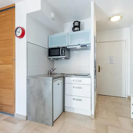 Terrace Garage & Ac Appartement